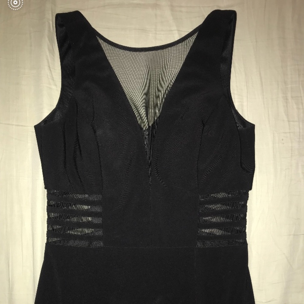 sexy black gown! 😍